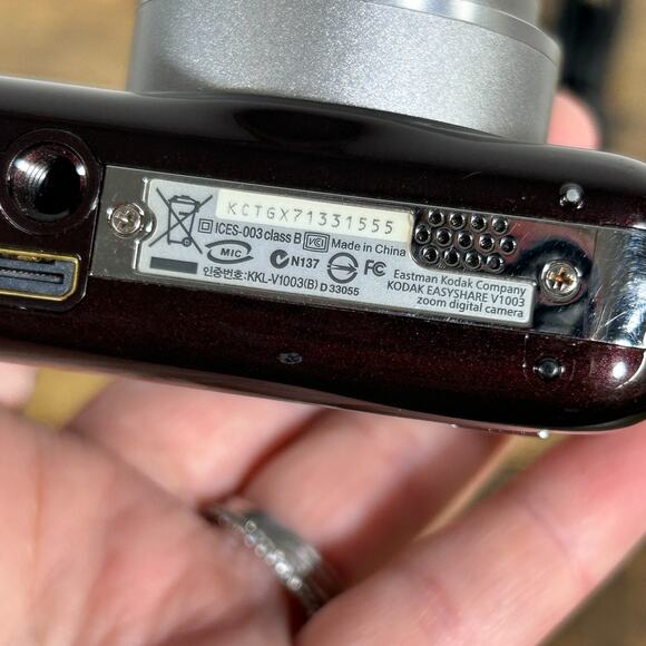 Kodak EasyShare V1003 10.0MP Compact Digital Camera Burgundy RARE Color WORKS - Picture 12 of 16